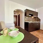Menada Diamant Slantchev Briag