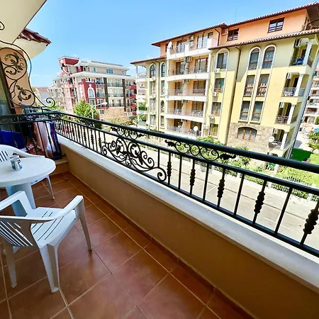Menada Diamant Apartman Napospart