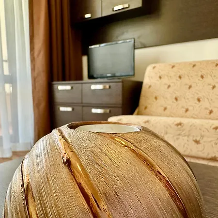 Menada Diamant Apartman *
