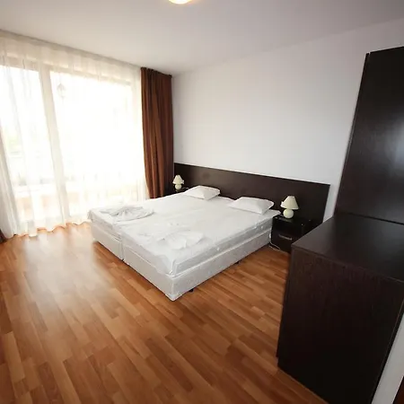 Menada Diamant Apartman Napospart