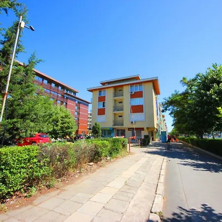 Menada Diamant Apartament Sunny Beach