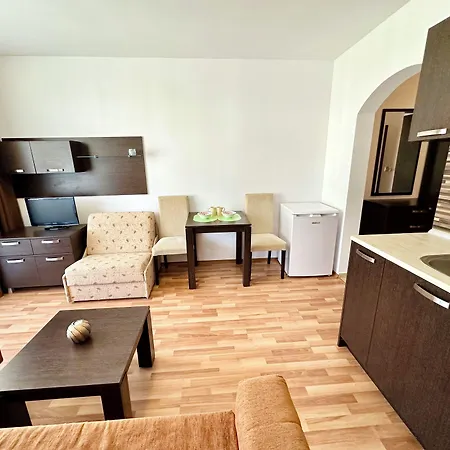 Apartment Menada Diamant