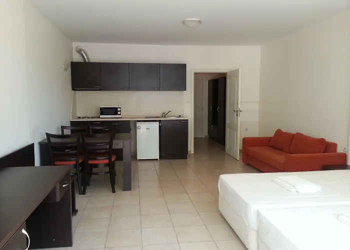 Menada Diamant * Slantchev Briag