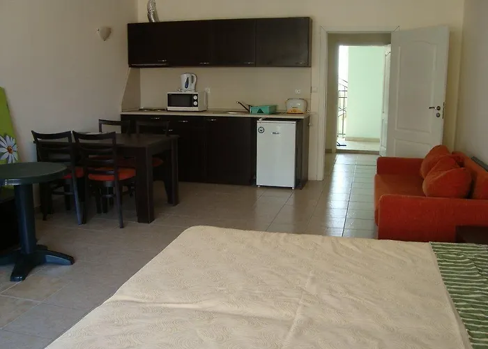 Menada Diamant * Slantchev Briag